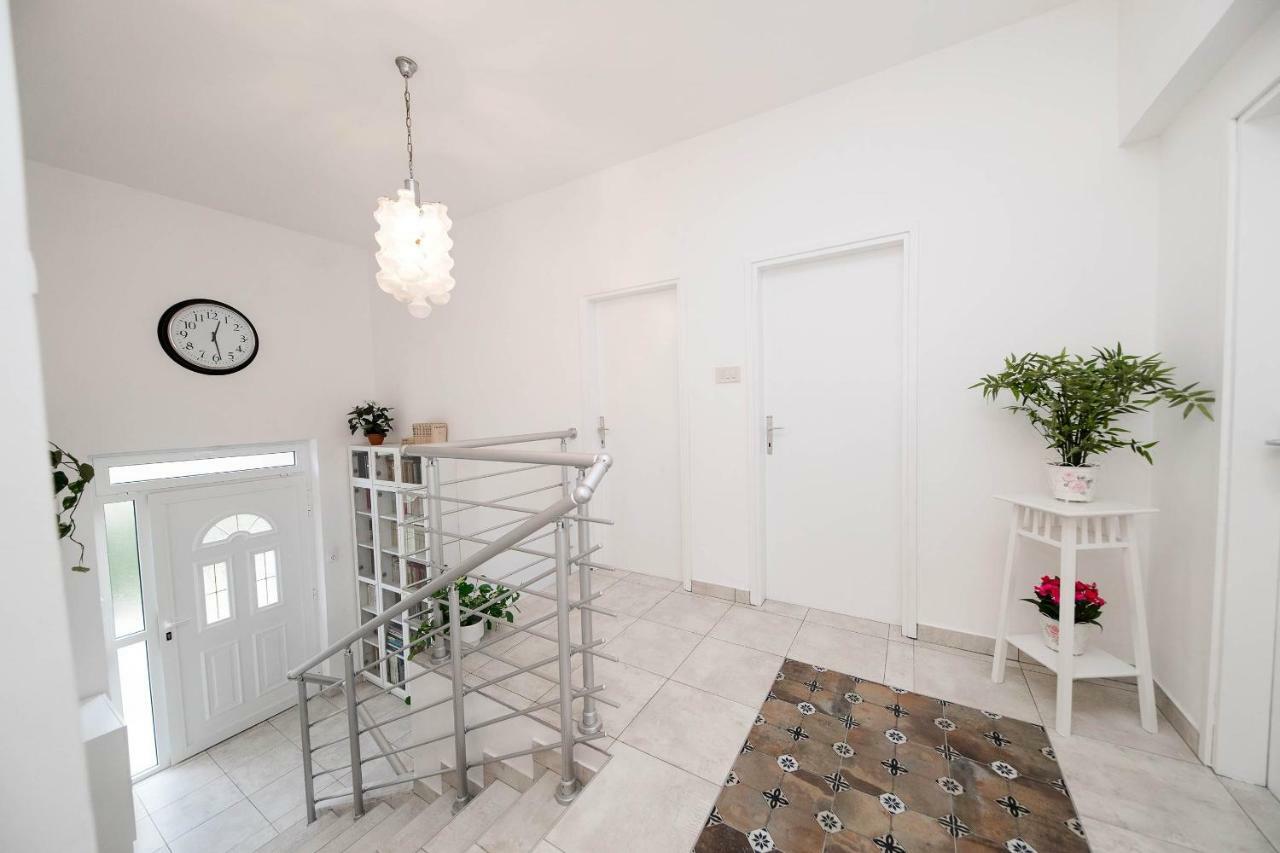 Apartmani Ruzica Цриквеница Экстерьер фото